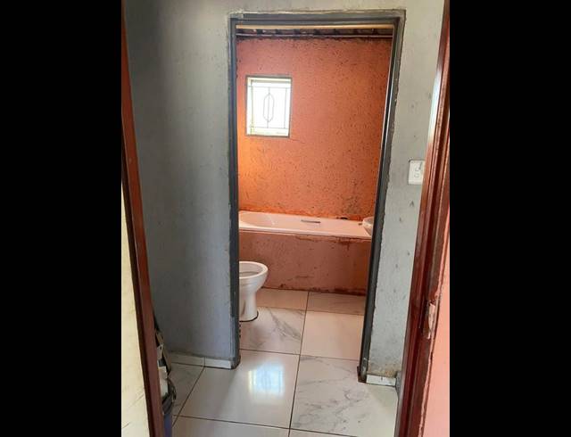 2 BEDROOM HOUSE FOR SALE IN GA-RANKUWA ZONE 1